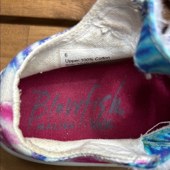 Blowfish Blue and Red Sneakers with Velcro Strap and Colorful Design - Picture 2 of 7